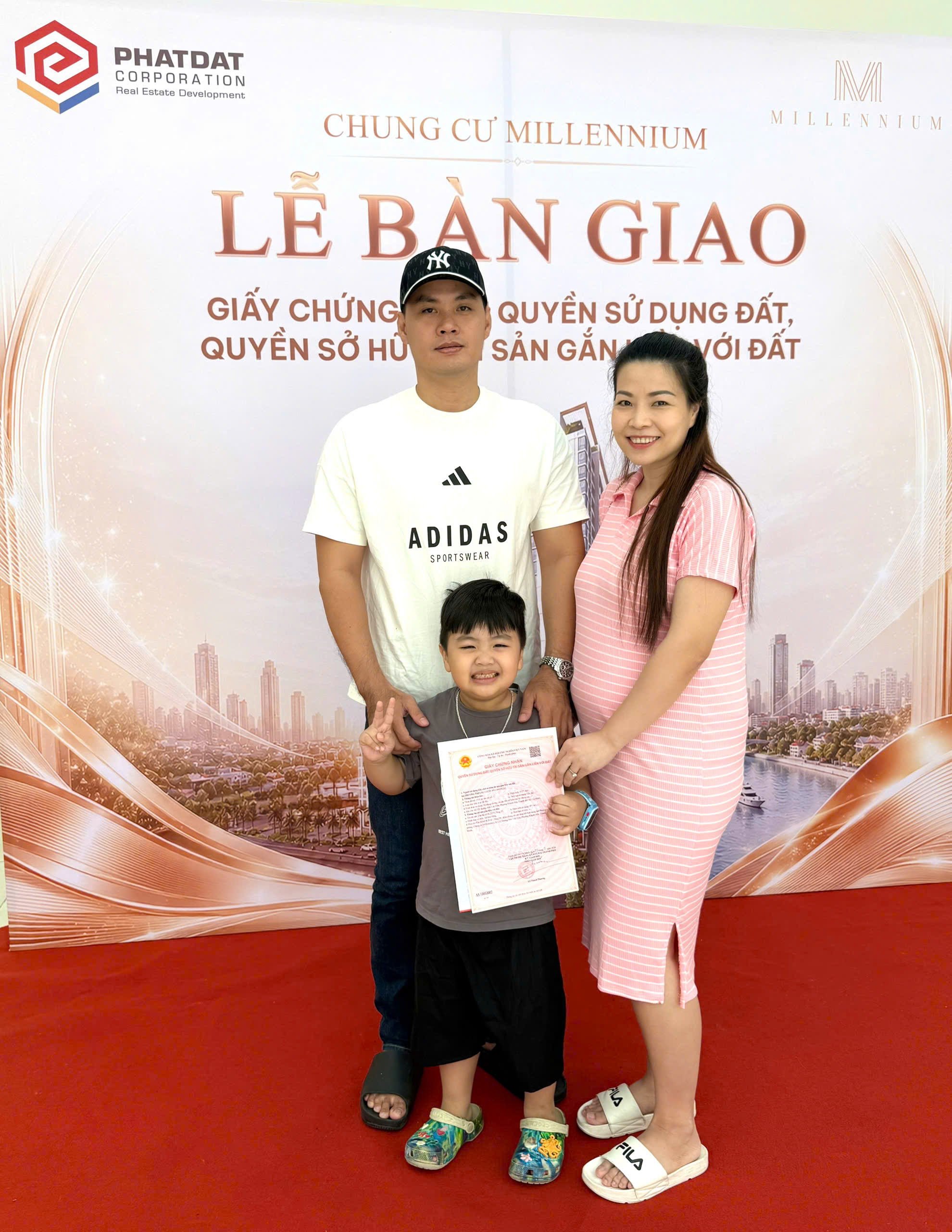 ban giao giay chung nhan millennium (1)